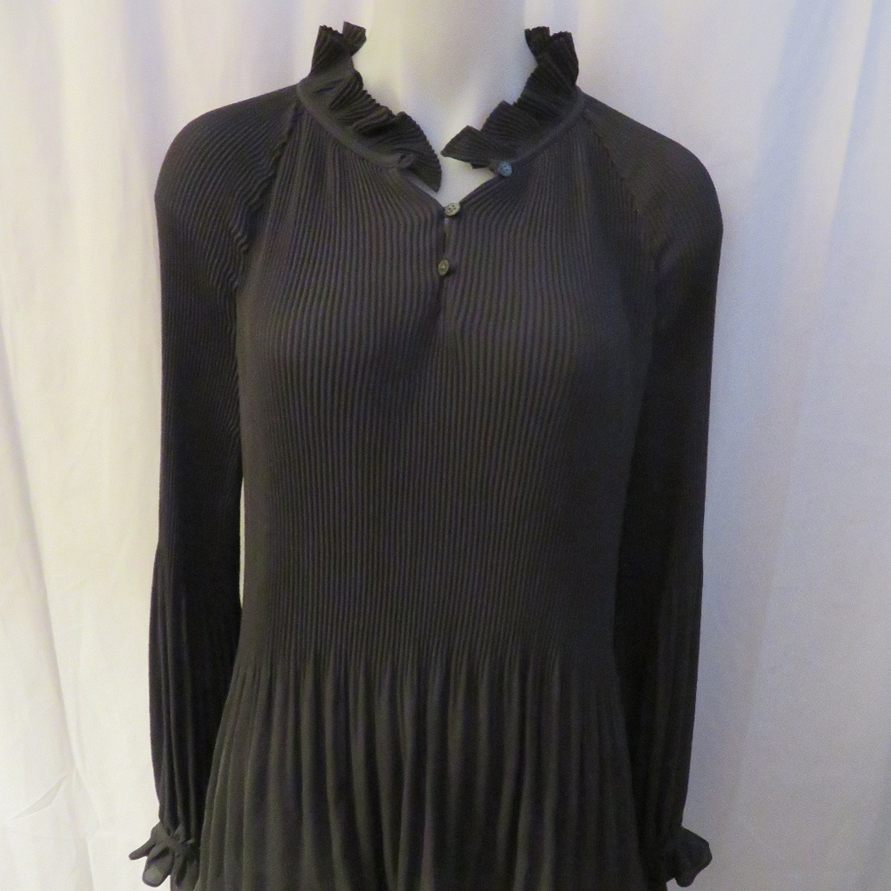 SHAG GRAY ACCORDION PLEATED TUNIC BLOUSE SIZE M
